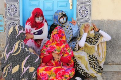 La Melfa, abbigliamento femminile nel sud del Marocco.